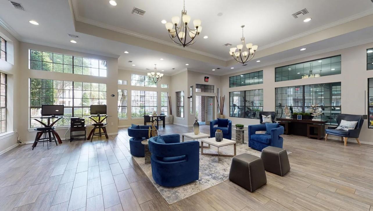 Houston'S City Center Apartment - Pool & Gym Екстериор снимка